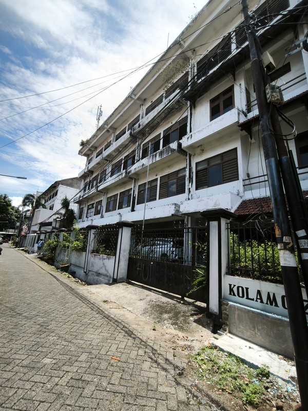 Gedung 4 Lantai di Jl. Mandala Utama, kawasan paling strategis di Jakarta Barat
