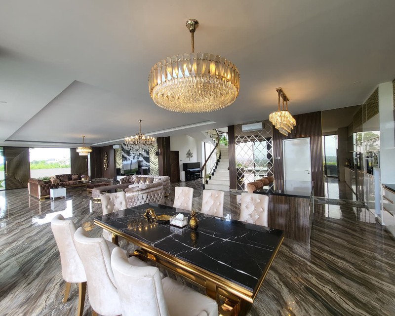 FREE HOLD - Exquisite 4-Storey Luxury Villa with Panoramic Views in Ungasan - BALI