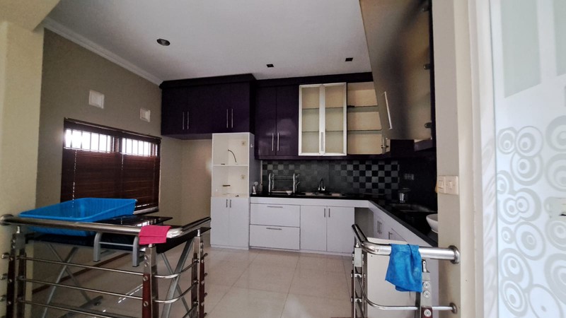 Jual/Sewa Rumah 5 Kamar Tidur Eksklusif Dalam Perum, Ngestiharjo, Kasihan, Bantul (Dekat Umy)