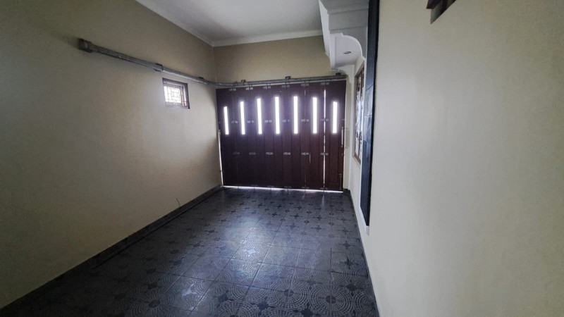 Jual/Sewa Rumah 5 Kamar Tidur Eksklusif Dalam Perum, Ngestiharjo, Kasihan, Bantul (Dekat Umy)