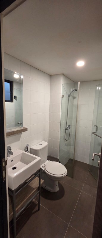 Rumah 2 Lantai di Jual, Freja House & Suite