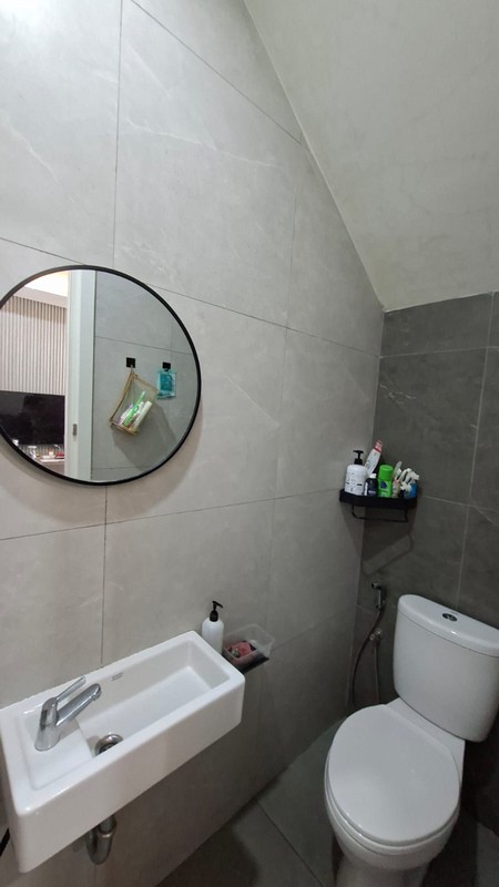 Rumah 2 Lantai Full Furnished Siap Huni dengan Hunian Nyaman dan Asri @Graha Raya Bintaro