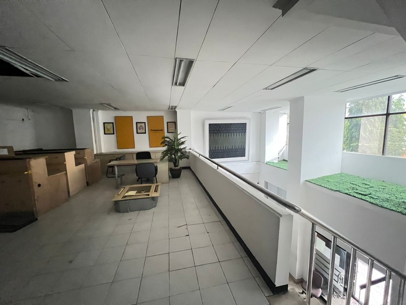 JUAL CEPAT Ex. Kantor Kondisi Bagus  Jl. Raya Kapas Krampung Surabaya