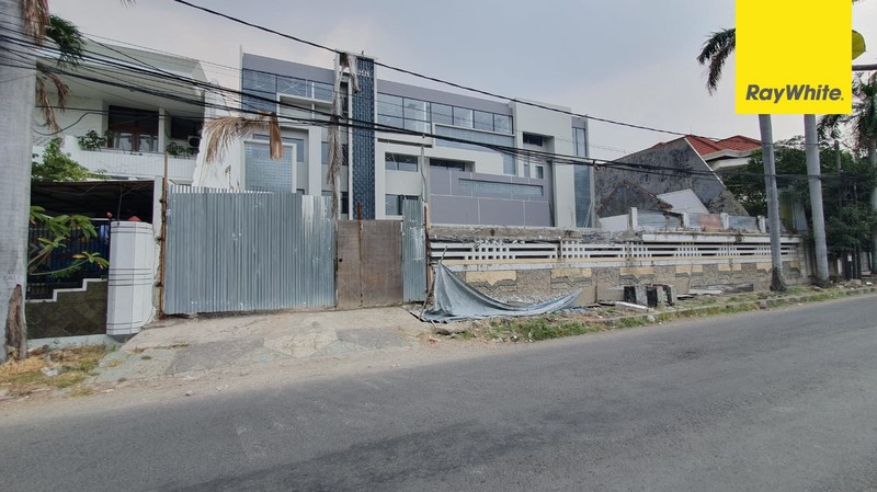 Disewakan Ruko 4 lantai di Jalan Raya Satelit Surabaya