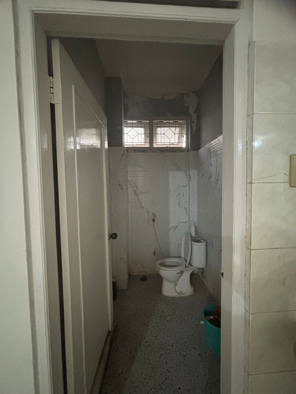 Dijual Rumah 4 Lantai Lokasi Strategis di Daerah Jombor Lor , Sinduadi - Sleman 