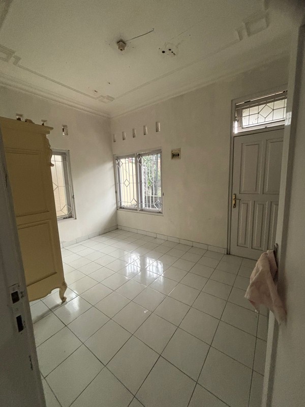 Dijual Rumah 4 Lantai Lokasi Strategis di Daerah Jombor Lor , Sinduadi - Sleman 