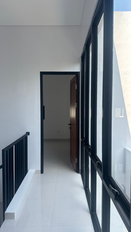 Hunian Minimalis 2 Lantai di Cirendeu