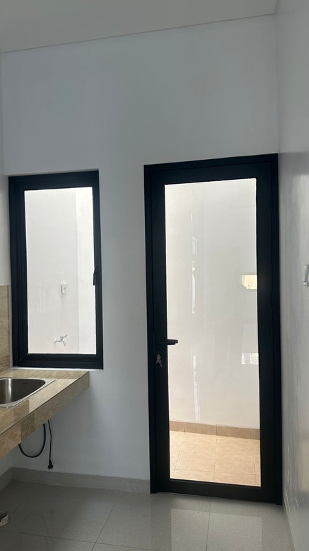 Hunian Minimalis 2 Lantai di Cirendeu