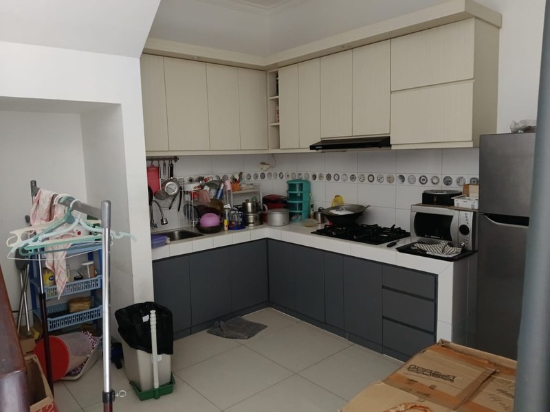 Rumah Siap huni di Sariwangi Asri lokasi strategis dekat setraduta  