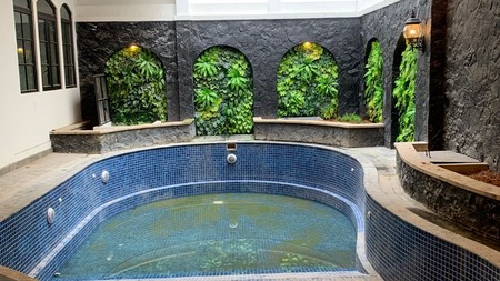 Rumah Bagus Di Jl Taman Metro Alam Pondok Indah Jakarta Selatan