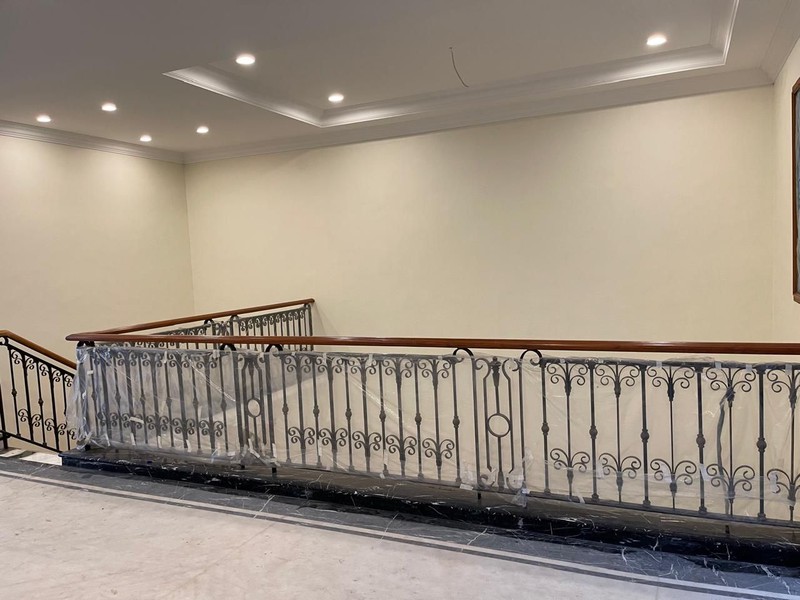 DIJUAL CEPAT RUMAH MEWAH LANTAI FULL MARMER CITRALAND UTAMA DEKAT GWALK BALERINA SURABAYA BARAT