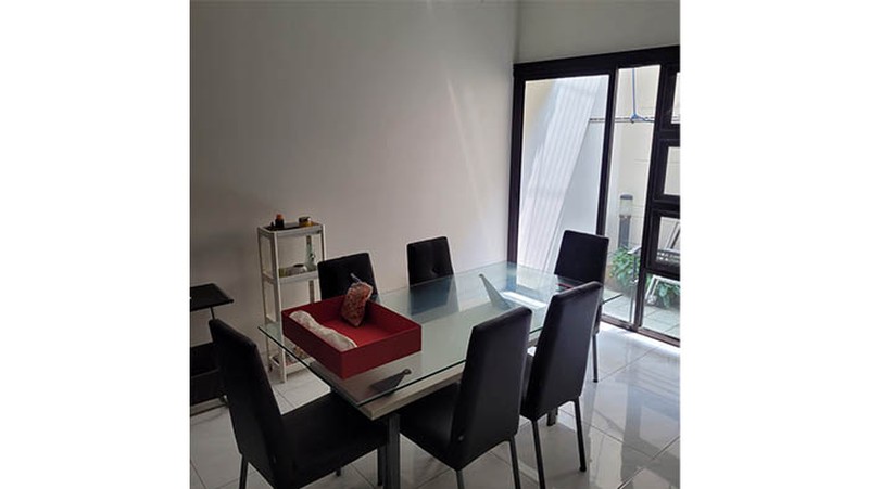 Rumah Pelangi Ungu, Kelapa Gading