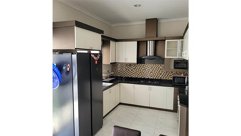 Rumah Pelangi Ungu, Kelapa Gading