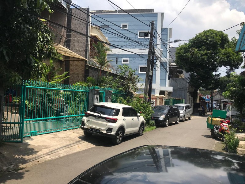 Rumah Tinggal 2 Lantai di Kebon Baru Jaksel