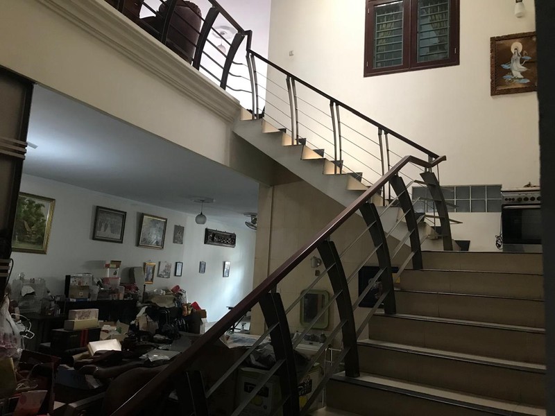 Rumah Tinggal 2 Lantai di Kebon Baru Jaksel