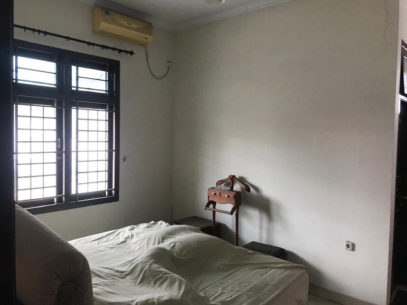 Rumah Tinggal 2 Lantai di Kebon Baru Jaksel