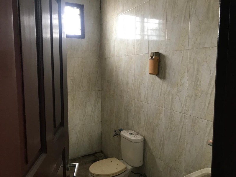 Rumah Tinggal 2 Lantai di Kebon Baru Jaksel