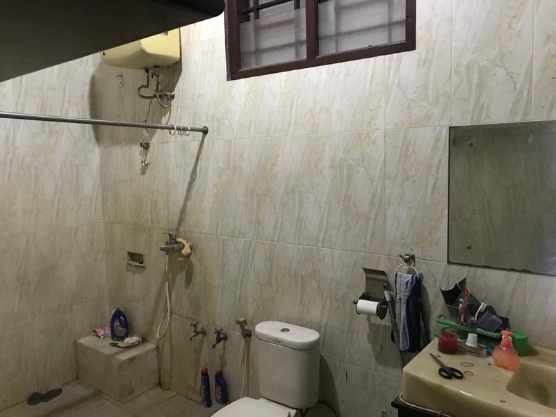 Rumah Tinggal 2 Lantai di Kebon Baru Jaksel