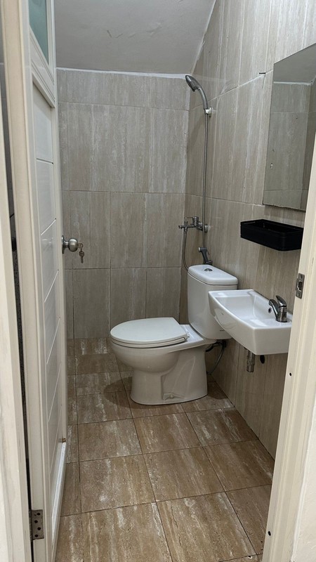 Rumah Modern Minimalis 2 Lantai di Cirendeu