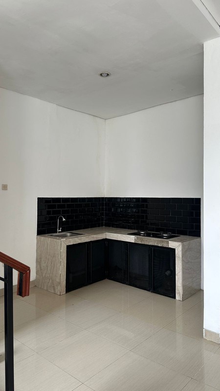 Rumah Modern Minimalis 2 Lantai di Cirendeu