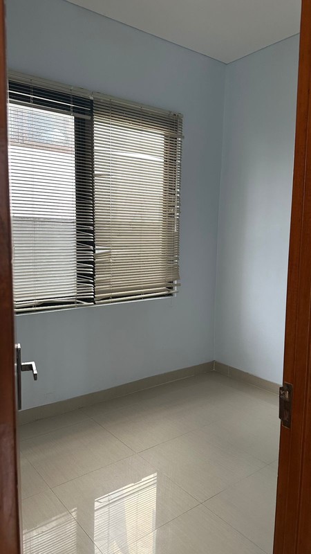 Rumah Modern Minimalis 2 Lantai di Cirendeu