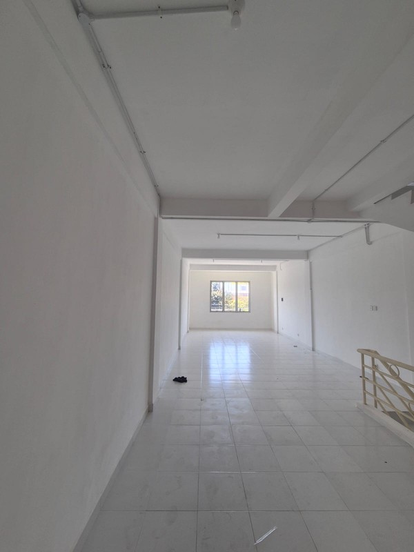 DISEWAKAN RUKO 3 LANTAI JALAN PASAR KEMBANG SURABAYA PUSAT