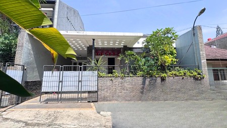 Cinere bukit cinere raya rumah 1 lantai dalam komplek dekat tol brigif