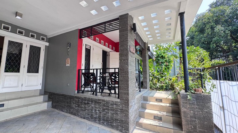 Cinere bukit cinere raya rumah 1 lantai dalam komplek dekat tol brigif