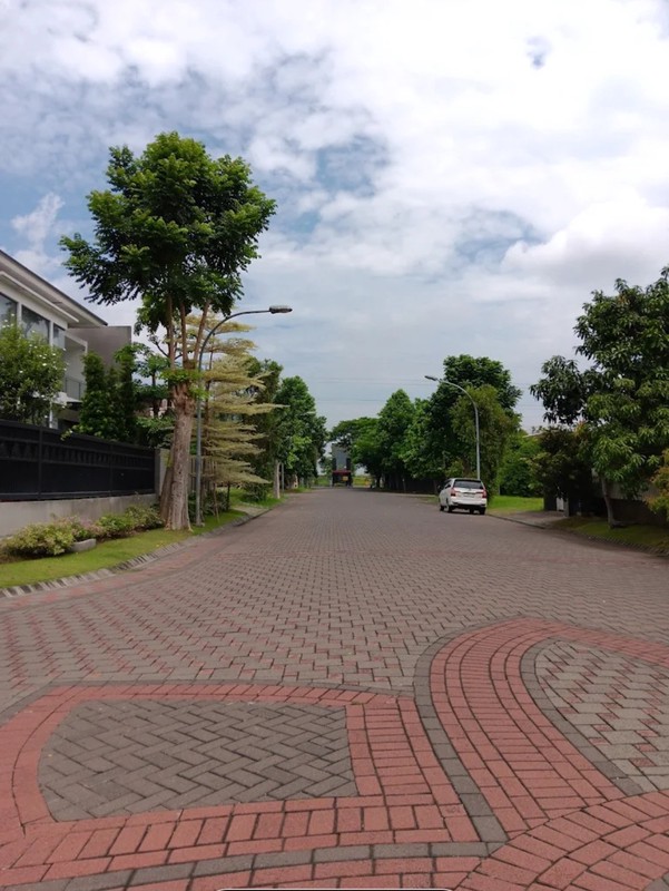 Dijual / Disewakan Rumah The Chofa Plus Kolam Renang Private Pool - Full Furnished Dekat Sukomanunggal, Isen Darmo Harapan, Hokky Buah, Sekolah Iph, Pasar Modern Puncak Permai , Taman Hunian Satelit