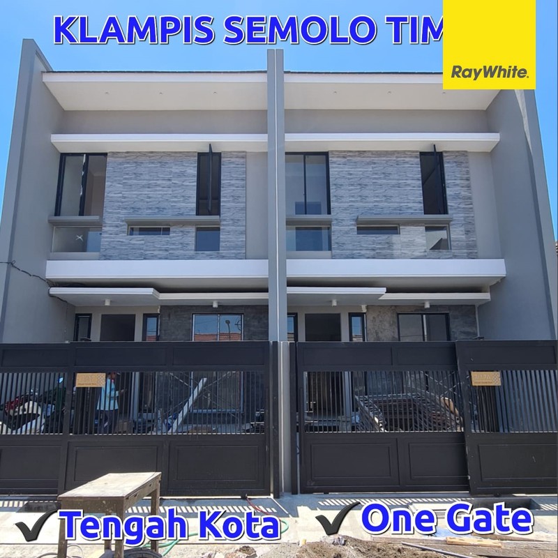 Dijual Rumah 2 lantai di Klampis Semolo Timur Surabaya