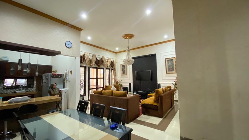 Rumah Dijual Strategis di Jl Sukabumi Utara Kebon Jeruk Jakarta