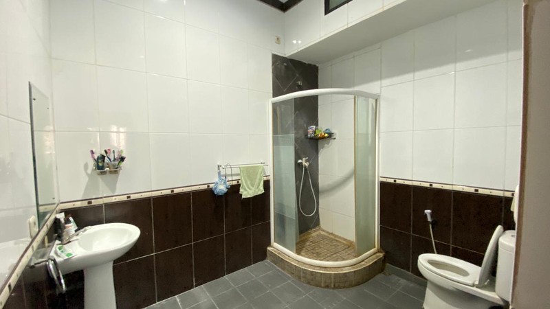 Rumah Dijual Strategis di Jl Sukabumi Utara Kebon Jeruk Jakarta