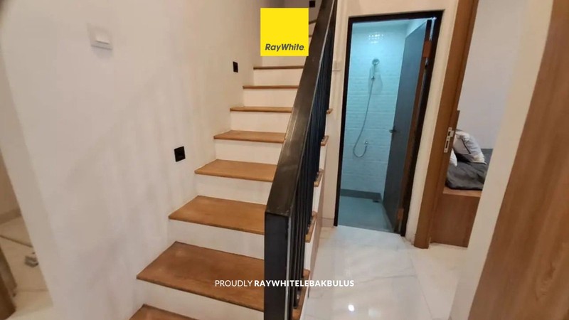 Dijual Rumah Eksklusif di Pejaten Jaksel