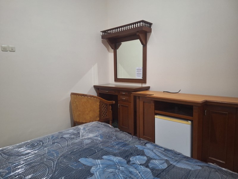 Rumah Kosan aktif menguntungkan dengan 70 kamar, 3,5 Lantai, SHM, di area Karet Belakang, Setiabudi, Jakarta Selatan