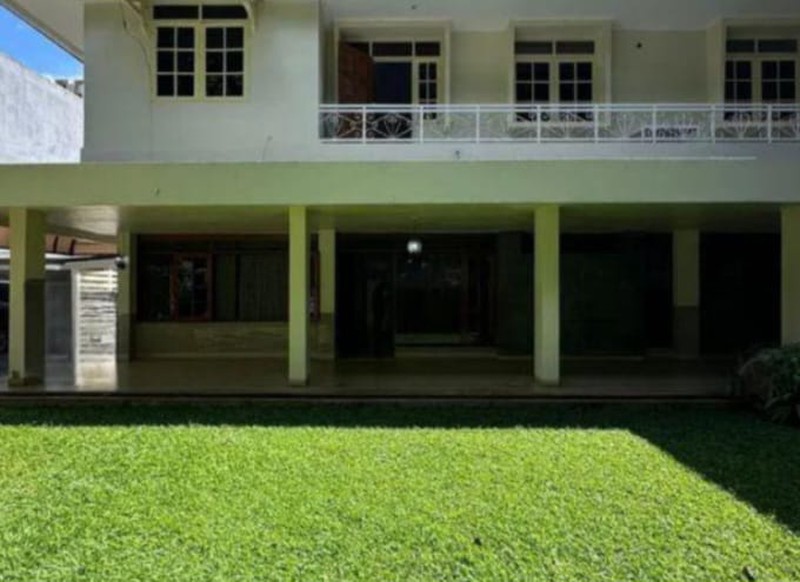 Dijual Rumah Lokasi Elie Di Daksa Kebayoran Baru Strategis Dan Nyaman Untuk Hunian.