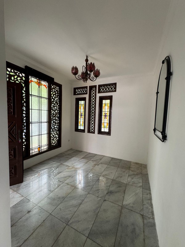 Rumah Bagus Di Cut Nyak Dien Bintaro Jaya Sektor 6