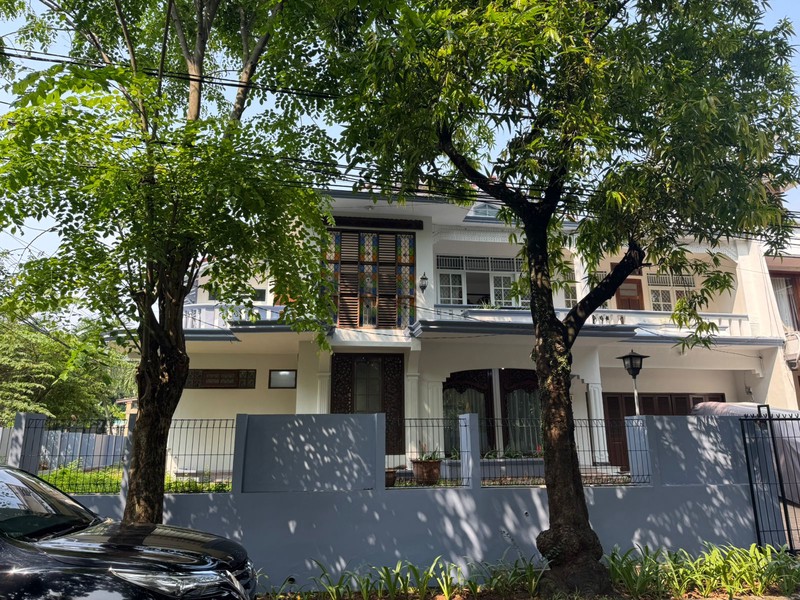 Rumah Bagus Di Cut Nyak Dien Bintaro Jaya Sektor 6