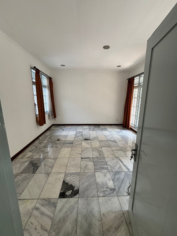 Rumah Bagus Di Cut Nyak Dien Bintaro Jaya Sektor 6