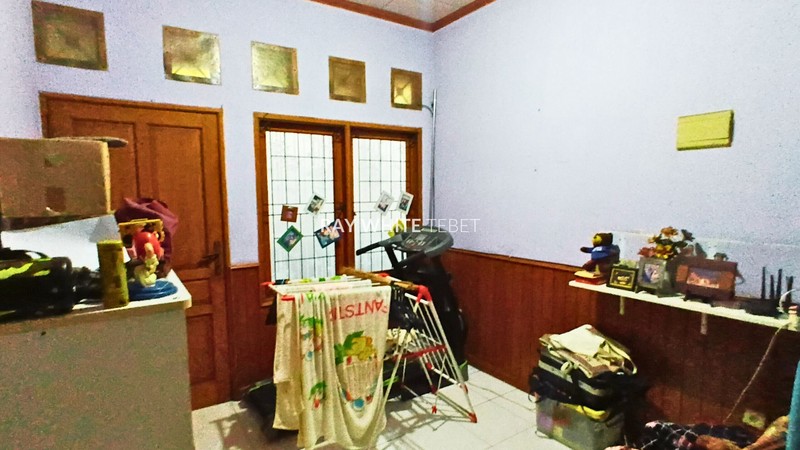 Rumah 2 Lantai di Tebet Timur, Jakarta Selatan - SHM, Siap Huni