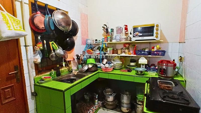 Rumah 2 Lantai di Tebet Timur, Jakarta Selatan - SHM, Siap Huni