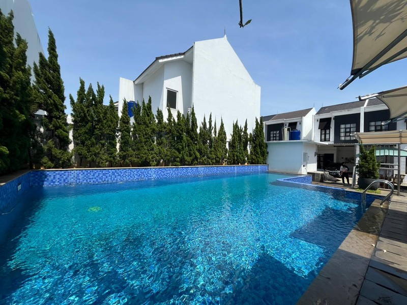 Rumah 2 Lantai Lingkungan Aman dan Nyaman Dengan Fasum Swimpool di Gandul