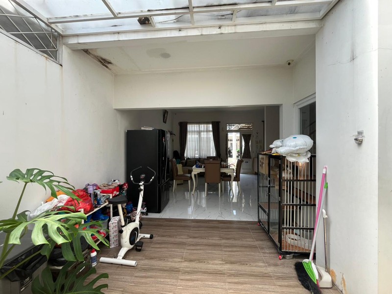 Rumah 2 Lantai Lingkungan Aman dan Nyaman Dengan Fasum Swimpool di Gandul