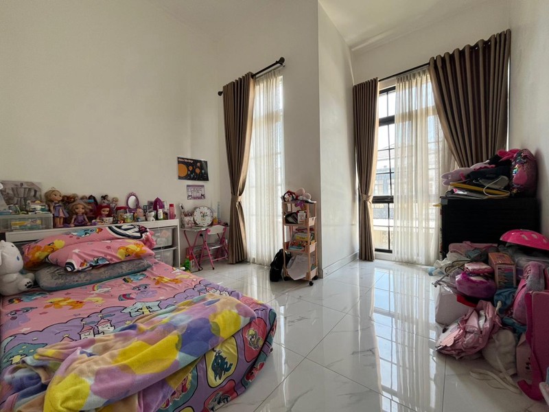 Rumah 2 Lantai Lingkungan Aman dan Nyaman Dengan Fasum Swimpool di Gandul