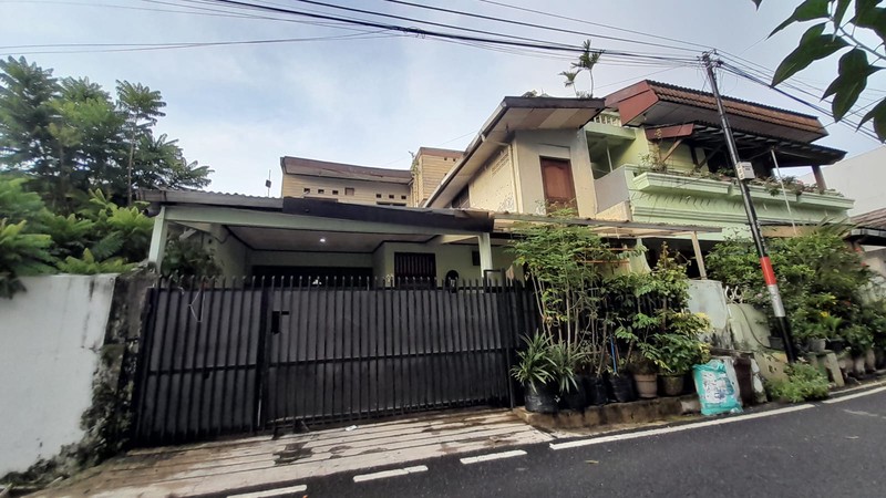 Rumah Tinggal 2 Lantai di Cipinang Elok Jatinegara Jaktim