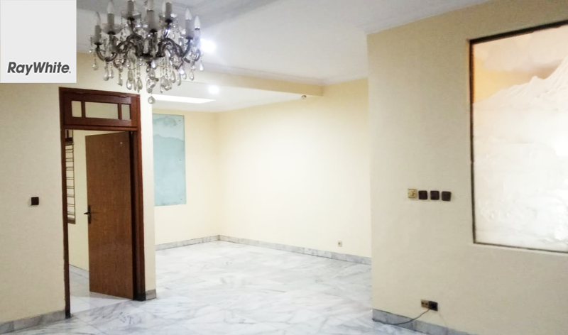 FOR SALE Murah Rumah 1 Lantai Hitung Tanah Kompek Perumahan Cipinang ELok 2 Jakarta Timur