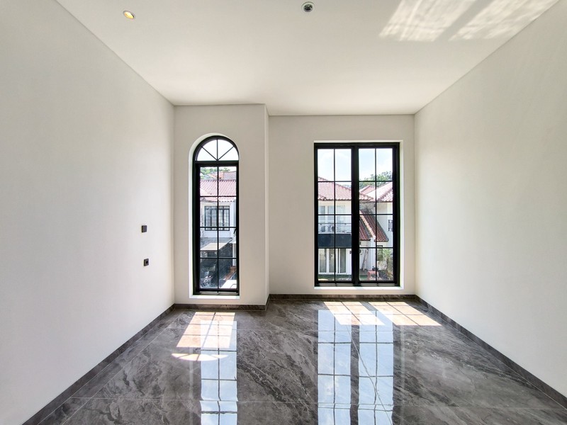 Rumah Mewah ,Ada kolam renang di Bintaro Jaya 9