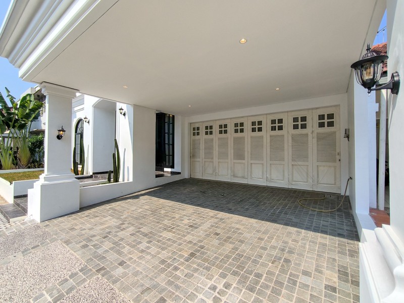 Rumah Mewah ,Ada kolam renang di Bintaro Jaya 9