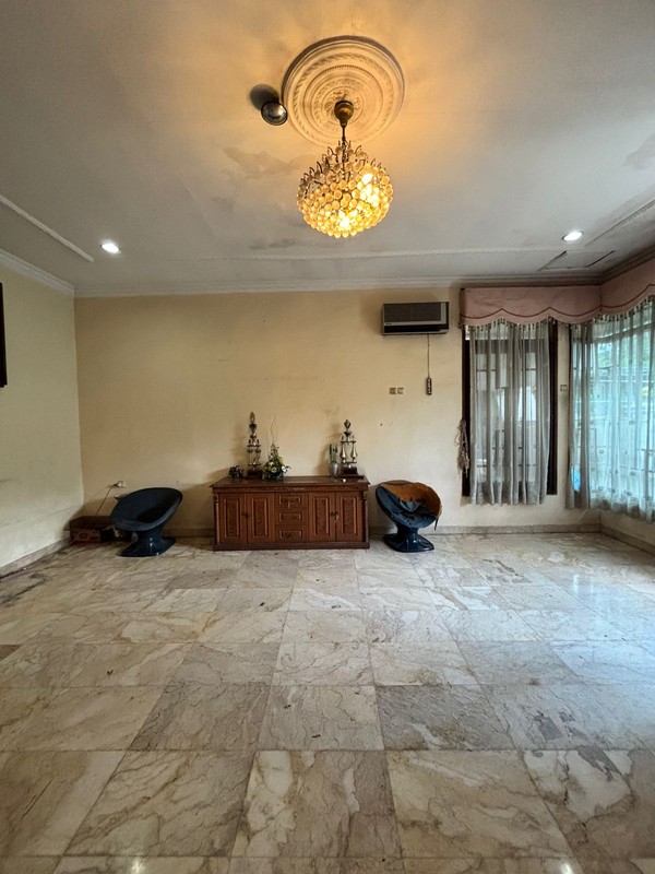 Rumah di Jual lokasi terbaik di Cempaka Putih Tengah Jakarta pusat