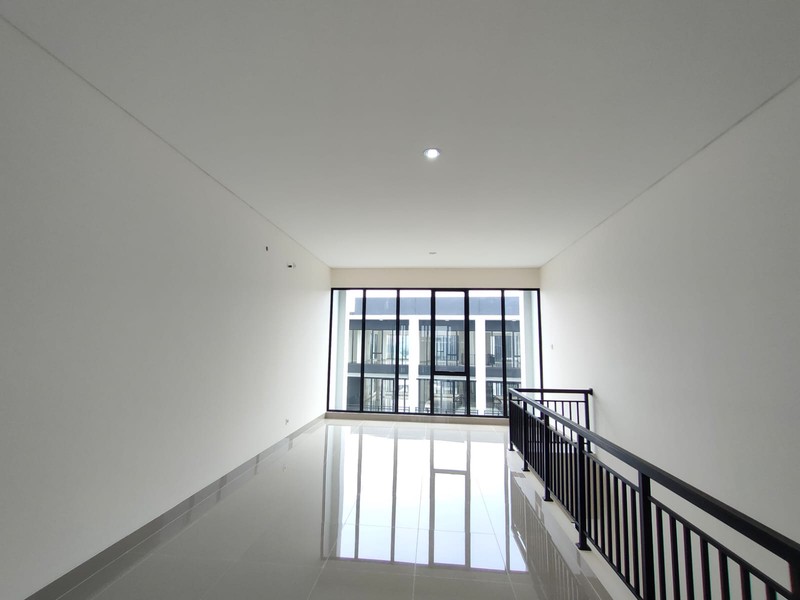 For Rent. Ruko 3 lantai di Hampton Avenue, Gading Serpong