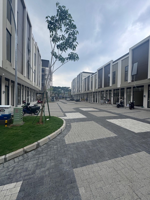 Hot Rent. Ruko brand new Ruka Verona Junction, Gading Serpong